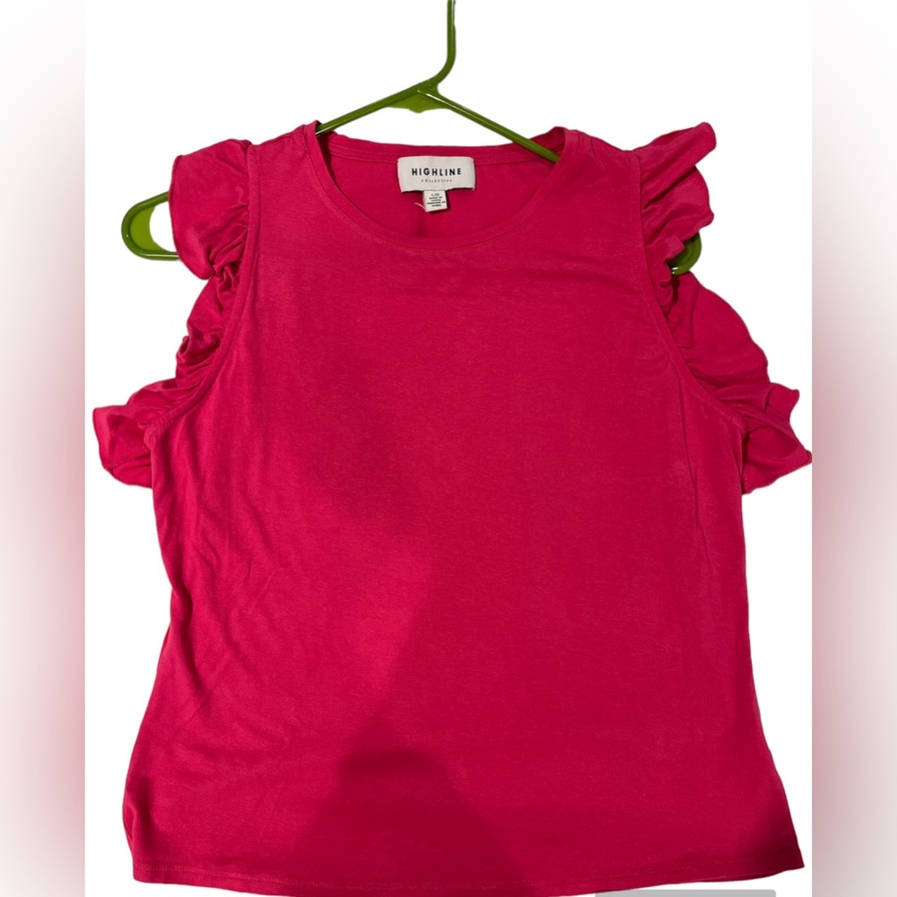 Lord & Taylor Highline Fusia sleeveless ruffled blouse